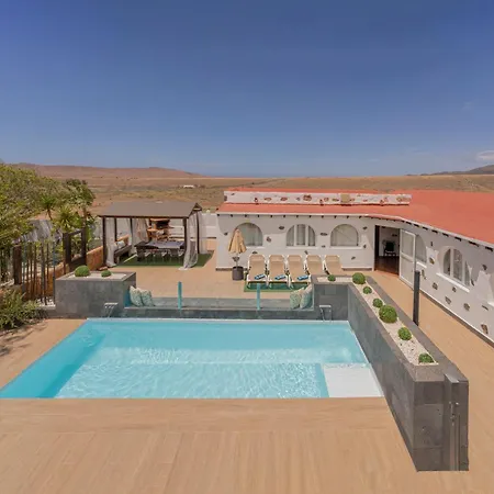 Chl Abraham Grupos, Piscina Privada * Puerto del Rosario (Fuerteventura)